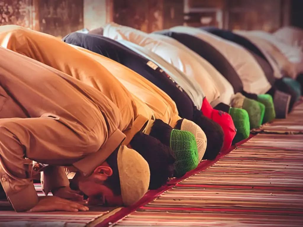How did these prophets Abraham, Moses, Jesus and Muhammad (peace be upon them) pray?